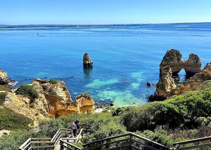 Novo! Junto A Com Piscina Daire