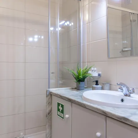 Apartman Novo! Junto A Com Piscina