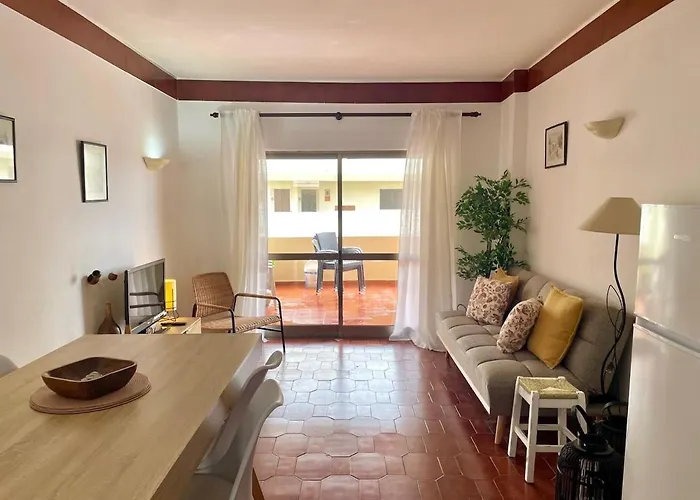 Novo! Junto A Com Piscina *