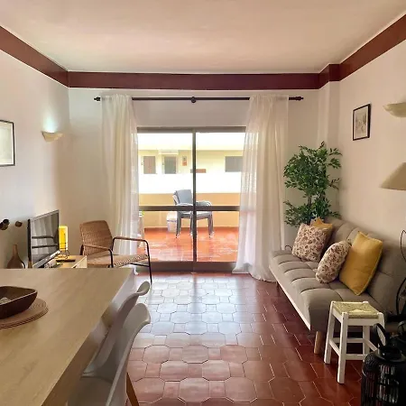 Novo! Junto A Com Piscina *